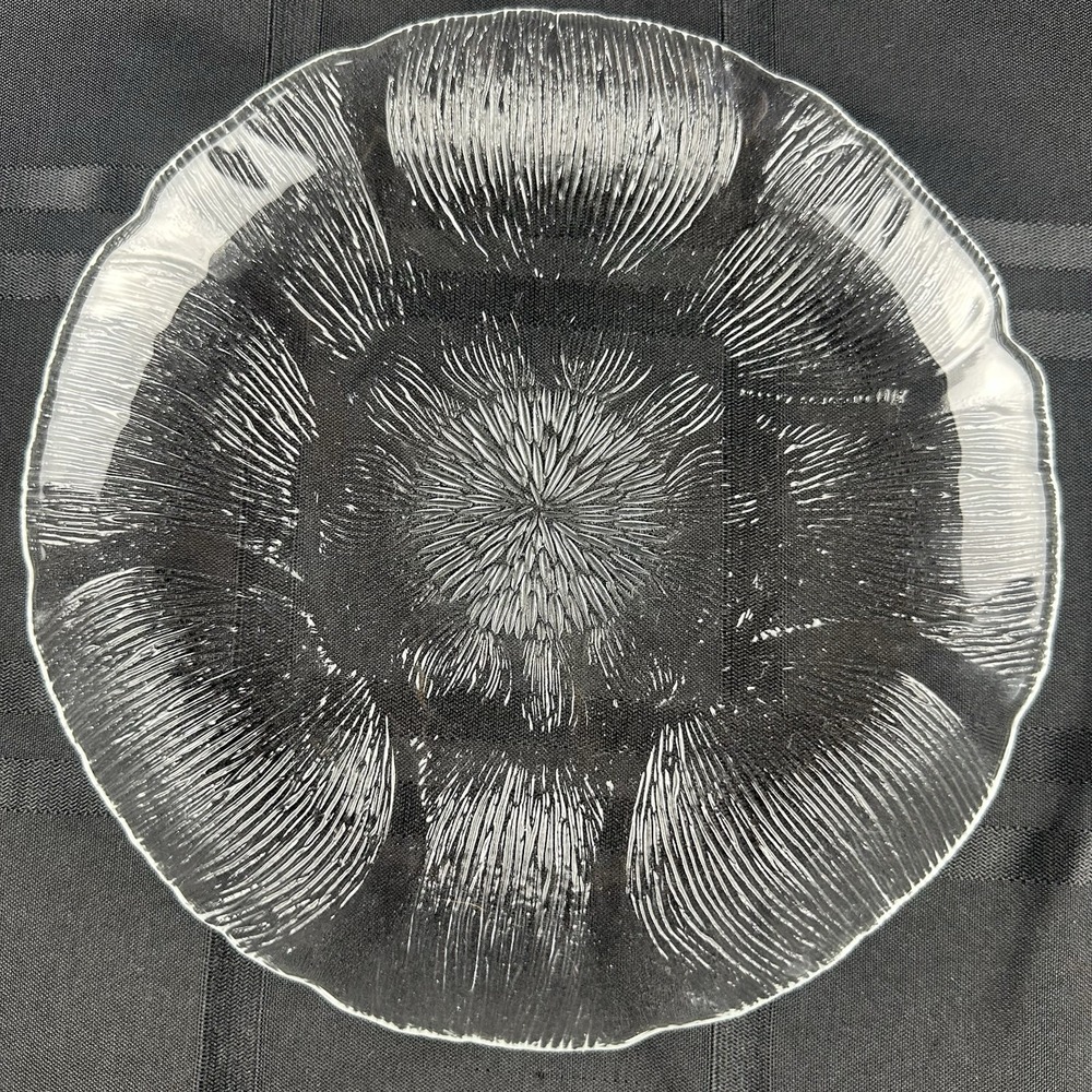 Arcoroc France Fleur 7 1/2" Salad Lunch / Dessert Plates Clear Glass